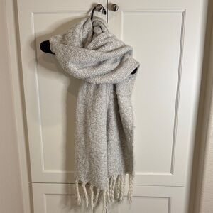 Aerie Gray Knit Scarf